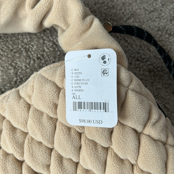 Free People Movement Pucker Up Fleece Carryall Quilted Tote Travel Gum Bag NWT - Picture 6 of 10